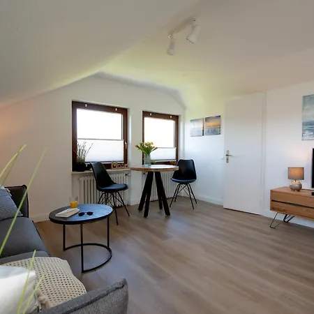 Seute Deern Og Rechts Apartman Kellenhusen